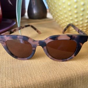 Madewell woman’s sunglasses